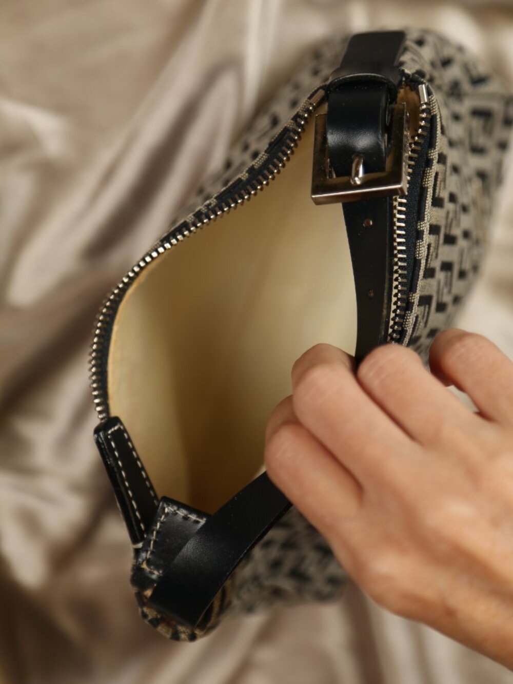 Rare FENDI Zucchino Pochette - Picture 11 of 13